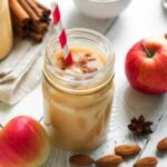 batido de manzana con frutos secos
